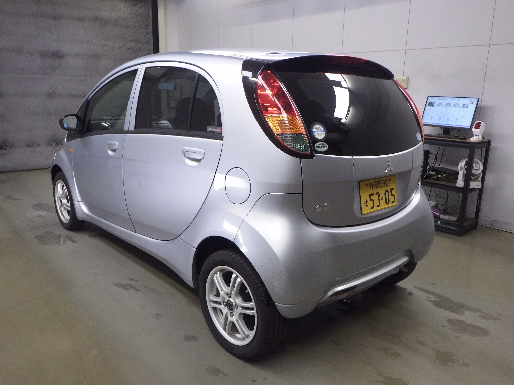 MITSUBISHI I