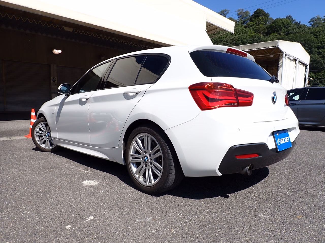 BMW 1-SERIES