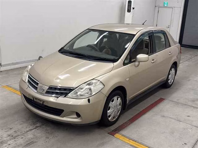 NISSAN TIIDA LATIO