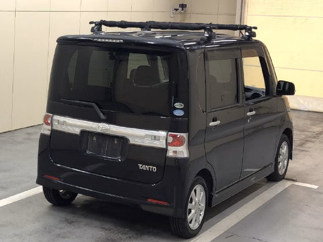 DAIHATSU ESSE