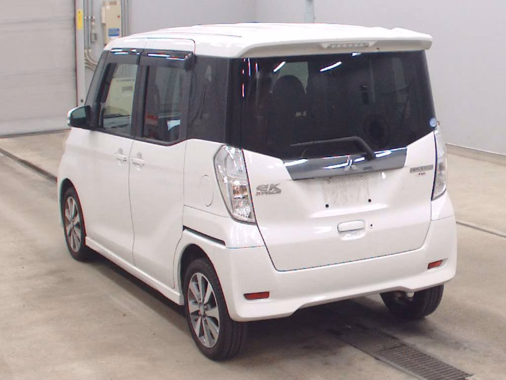 MITSUBISHI EK SPACE