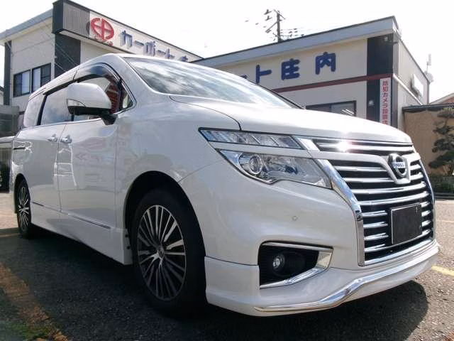 NISSAN ELGRAND