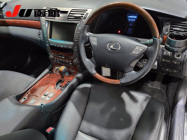 LEXUS LS460