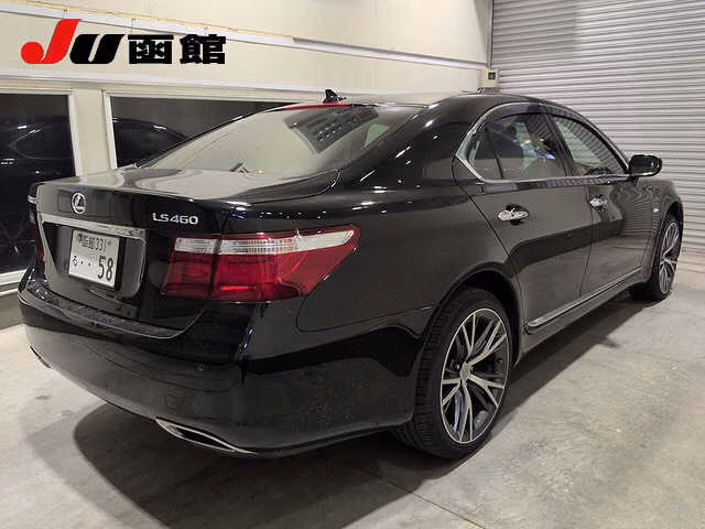 LEXUS LS460