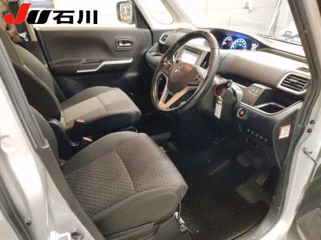 MITSUBISHI DELICA D:2