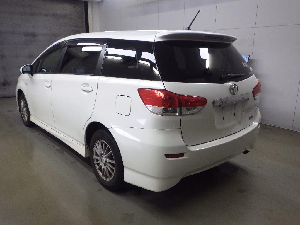 TOYOTA WISH