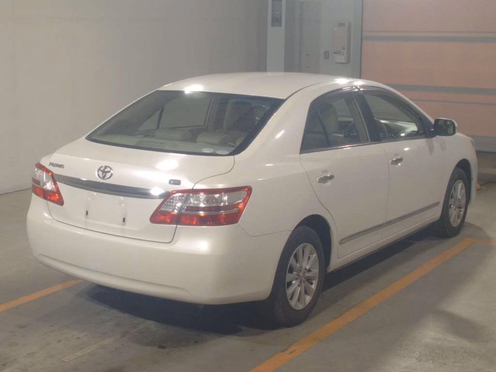 TOYOTA PREMIO