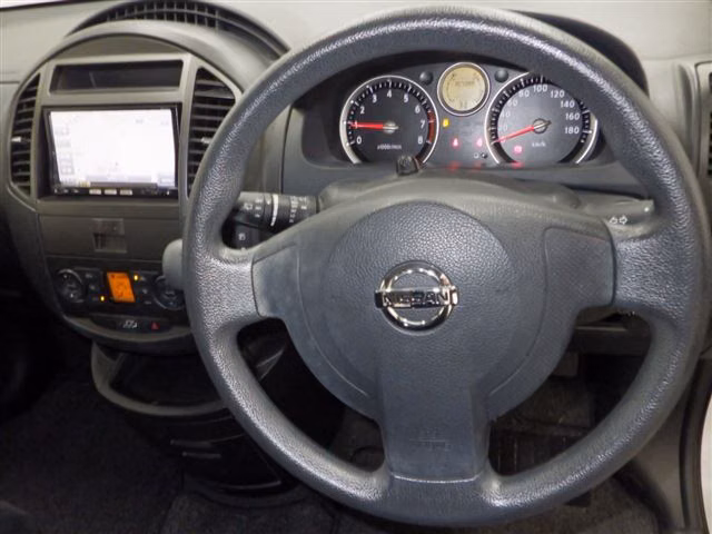 NISSAN LAFESTA