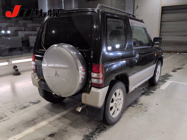 MITSUBISHI PAJERO MINI