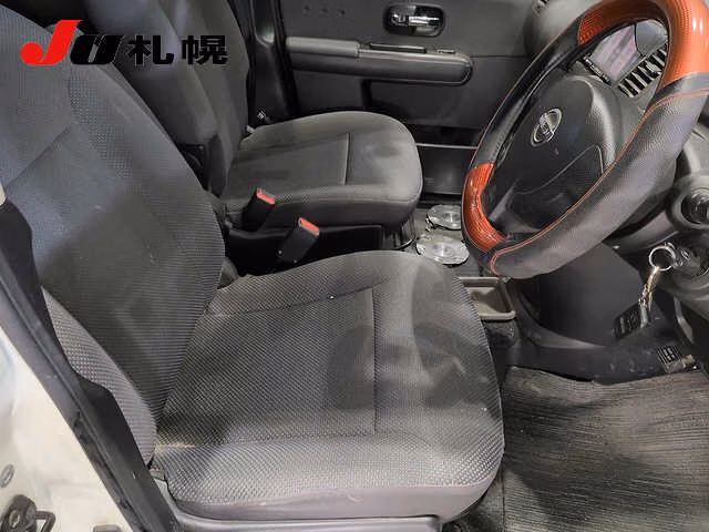 NISSAN LAFESTA