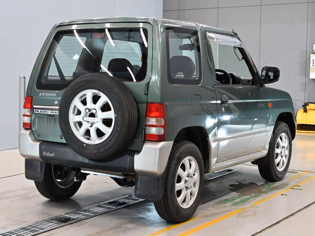 MITSUBISHI PAJERO MINI