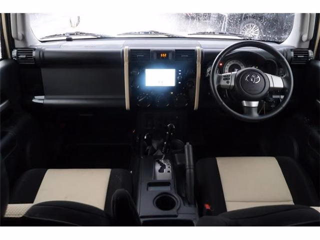 TOYOTA FJ CRUISER