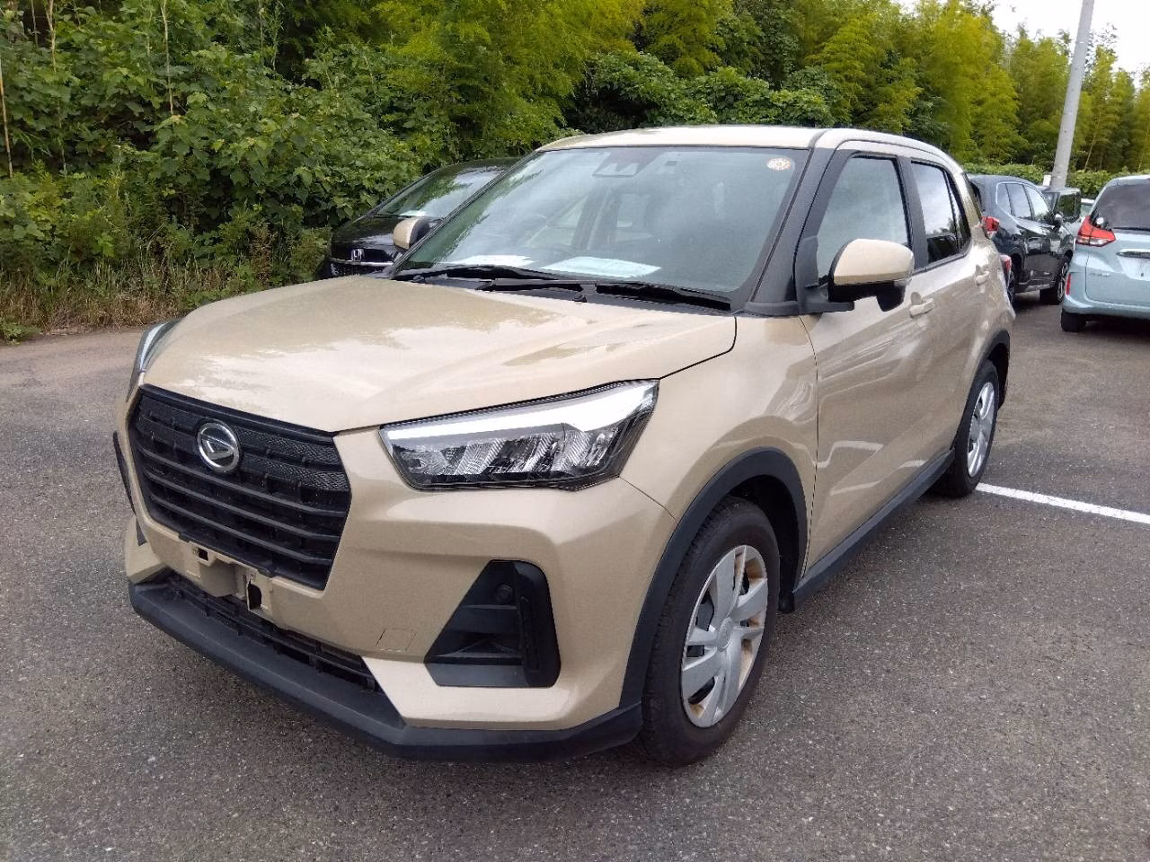 DAIHATSU ROCKY