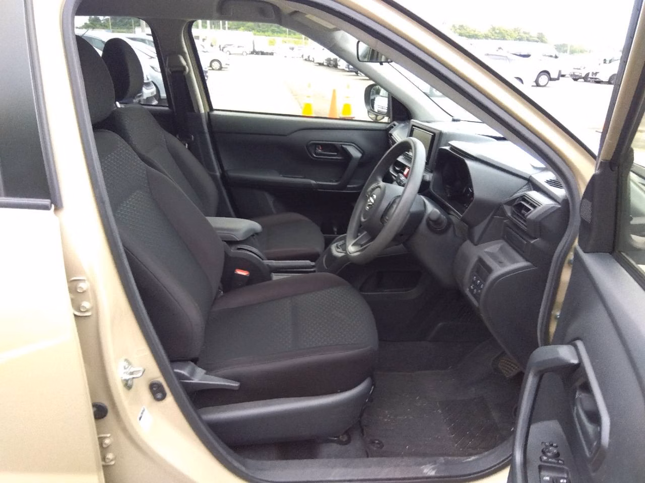 DAIHATSU ROCKY