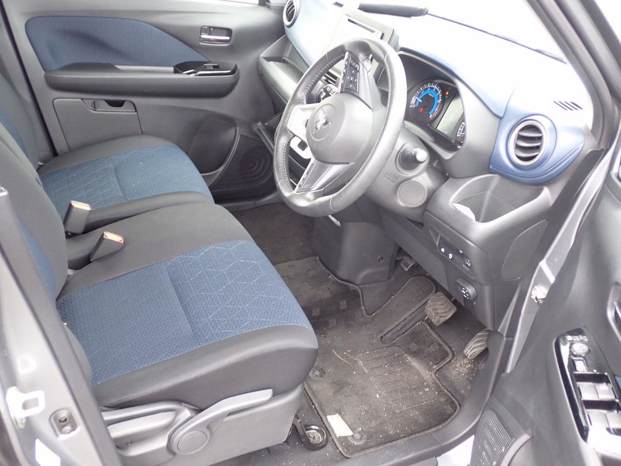 MITSUBISHI EK X