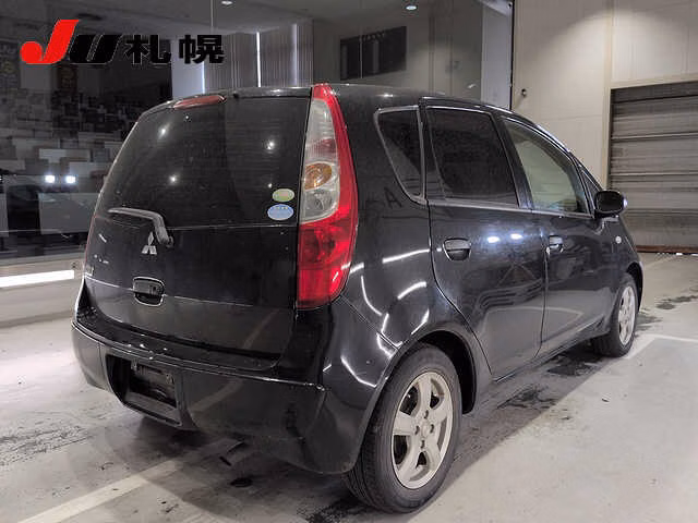 MITSUBISHI COLT