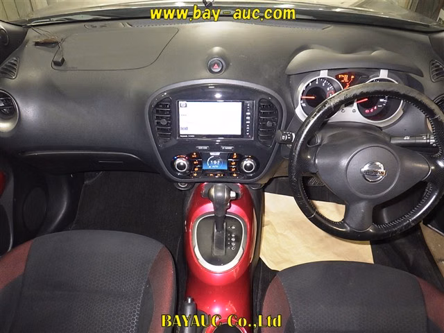NISSAN JUKE