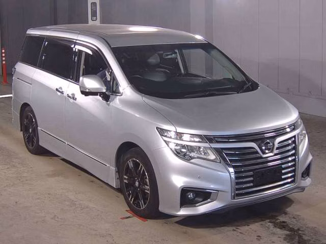 NISSAN ELGRAND
