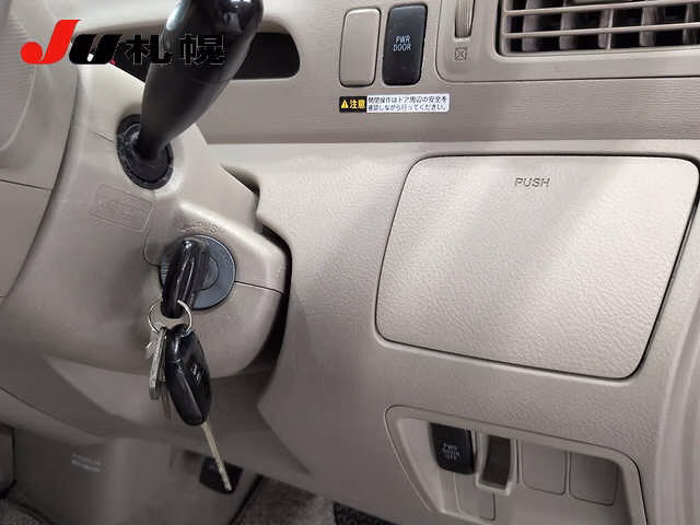 TOYOTA RAUM