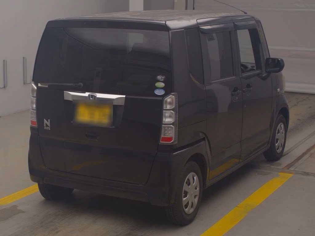 HONDA N-BOX