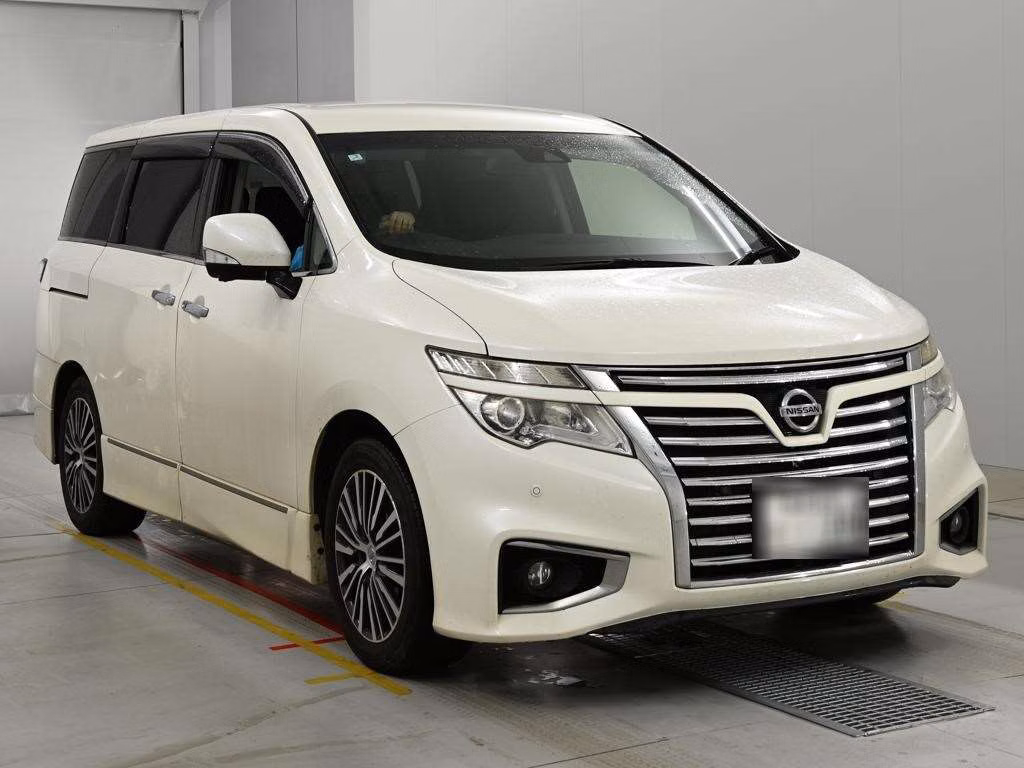 NISSAN ELGRAND