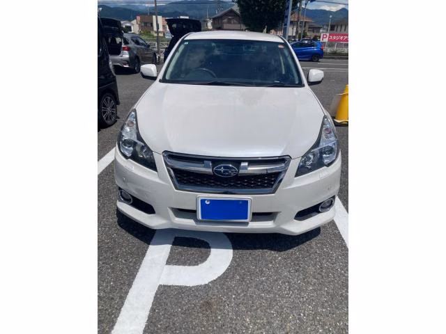 SUBARU LEGACY B4