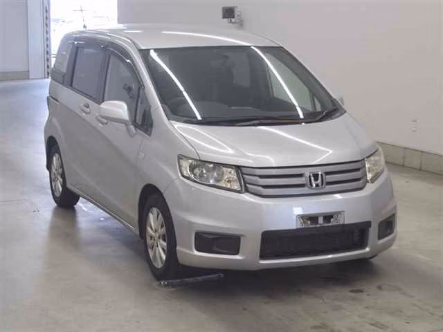 HONDA FREED SPIKE