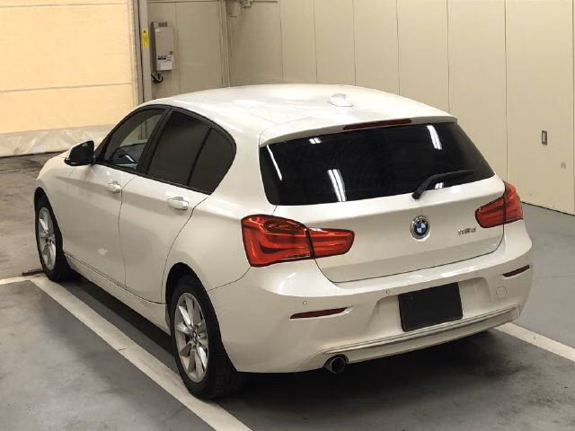 BMW 1-SERIES