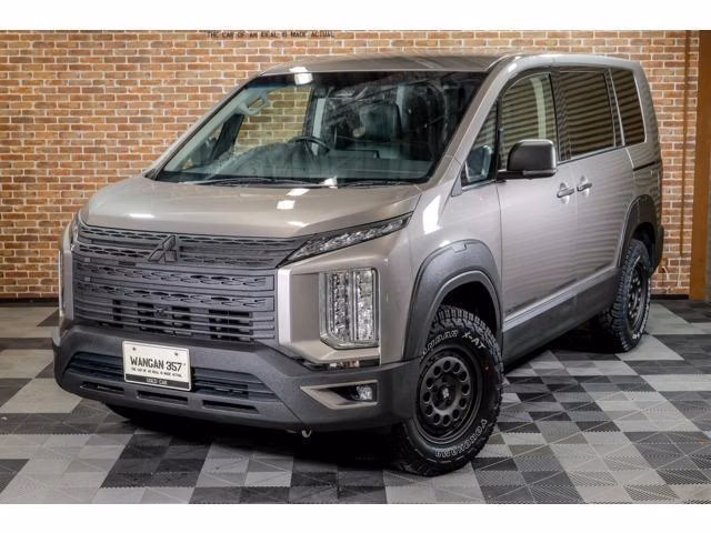 MITSUBISHI DELICA D:5