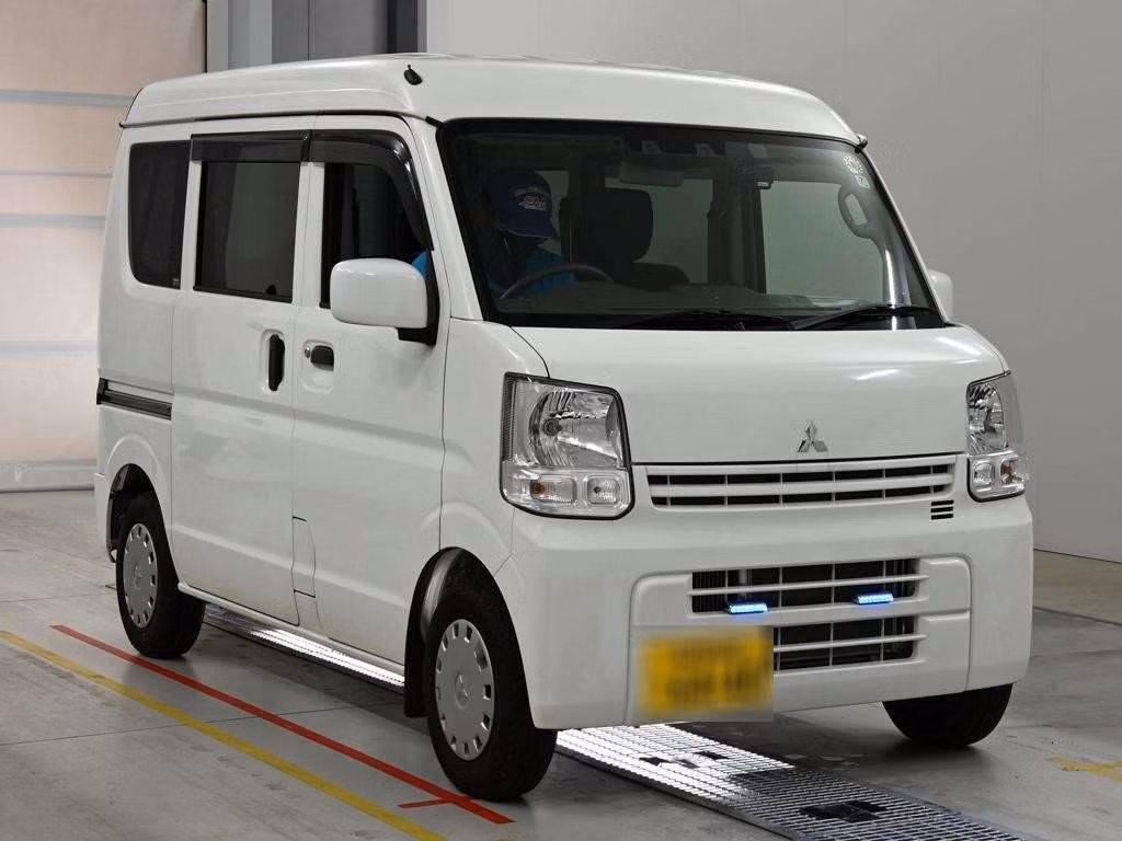MITSUBISHI MINICAB