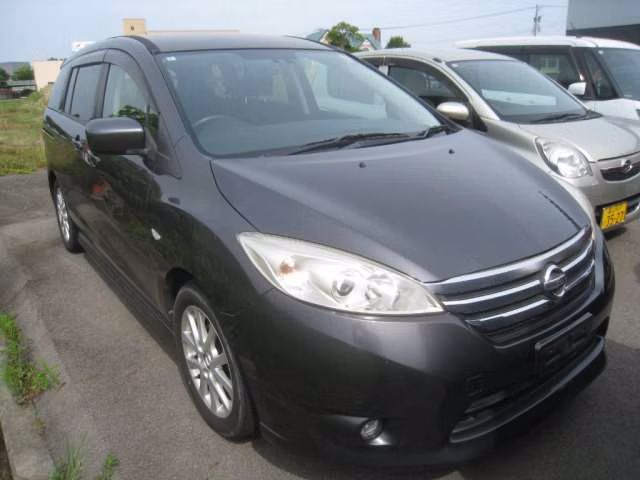 NISSAN LAFESTA