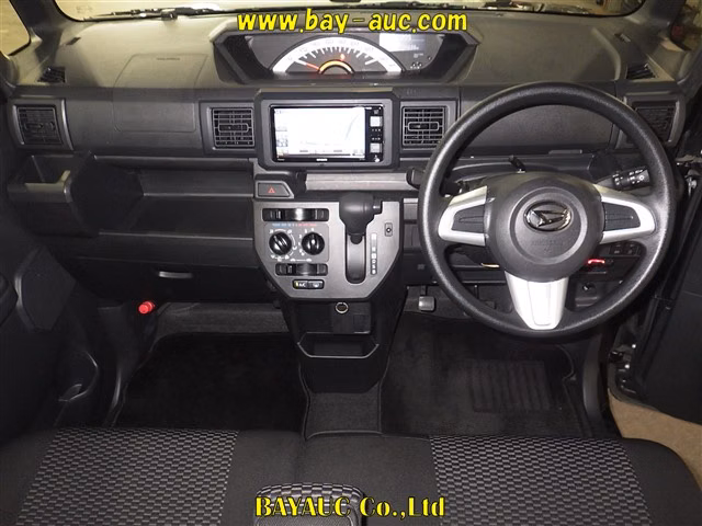 DAIHATSU WAKE