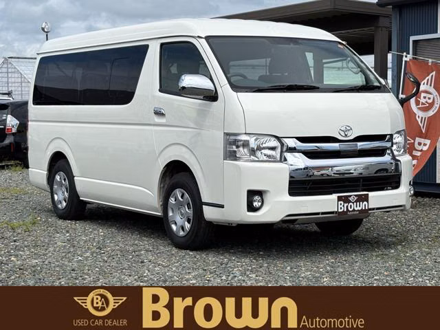 TOYOTA HIACE