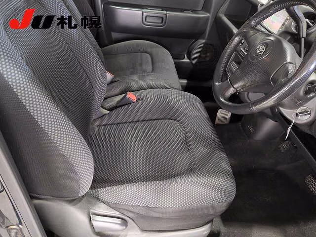 TOYOTA BB