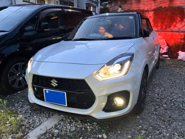 SUZUKI SWIFT