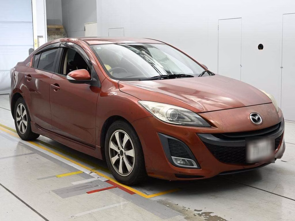 MAZDA AXELA