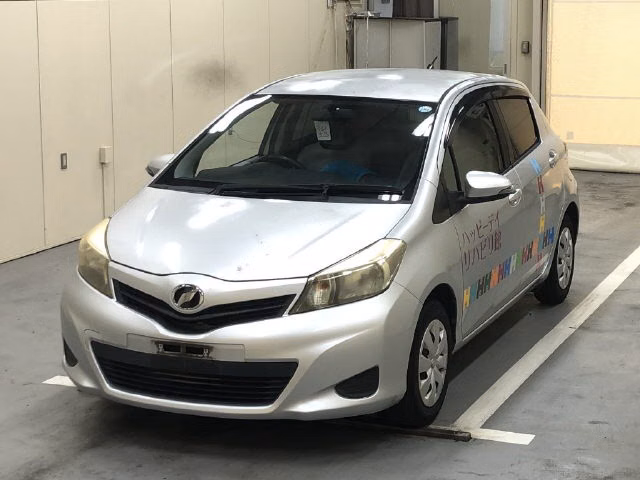 TOYOTA VITZ