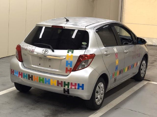 TOYOTA VITZ