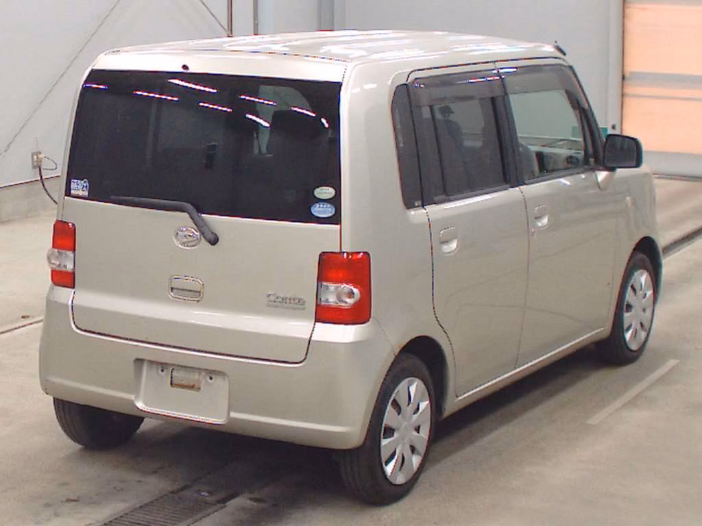 DAIHATSU MOVE CONTE