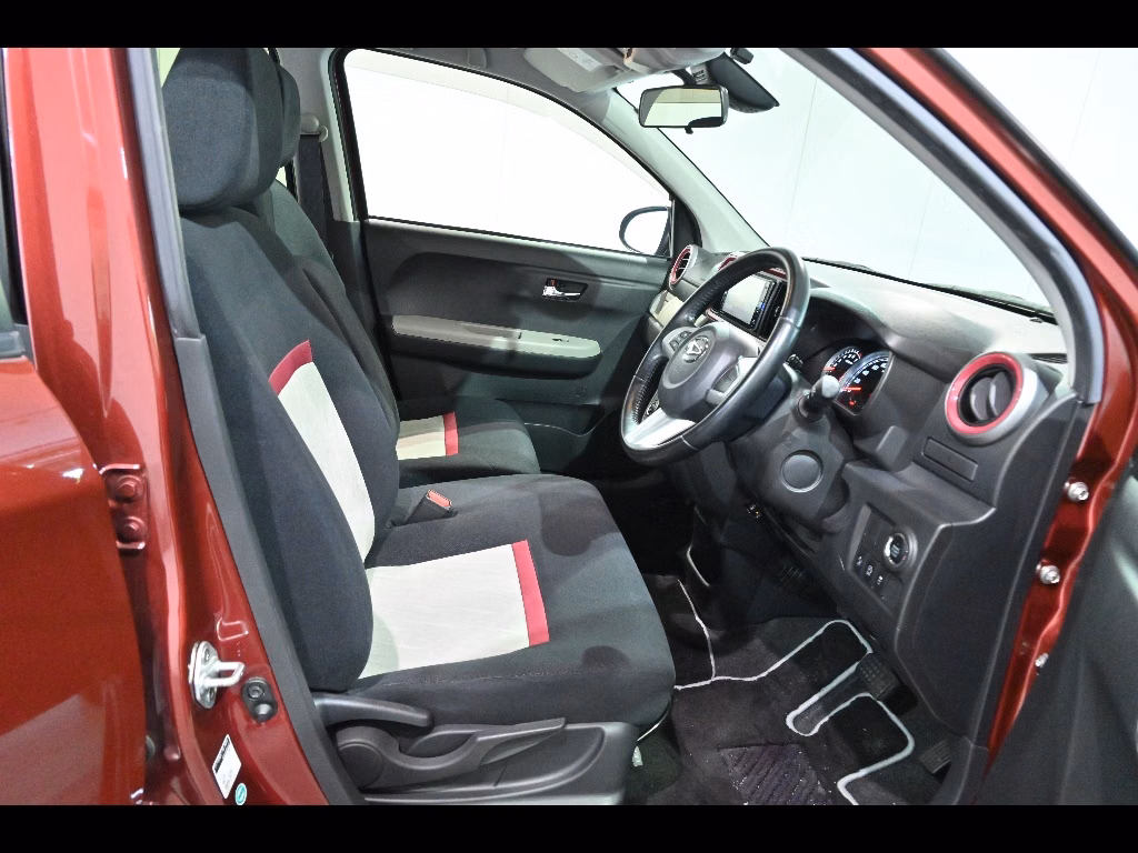 DAIHATSU BOON