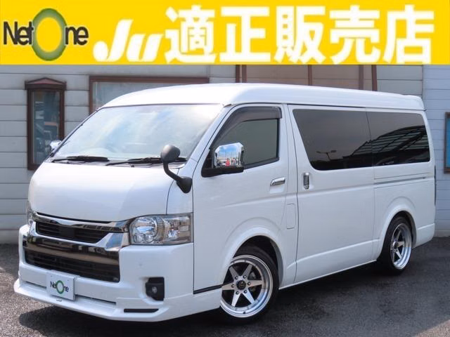 TOYOTA REGIUS ACE