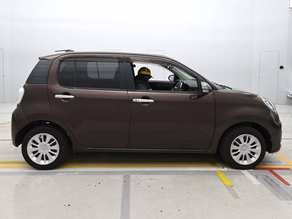 TOYOTA PASSO