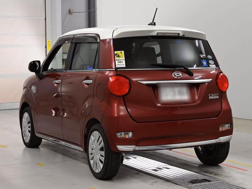 DAIHATSU CAST