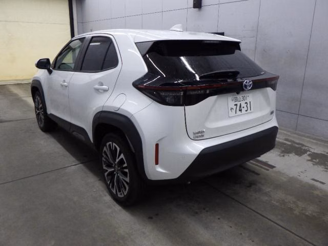 TOYOTA YARIS CROSS