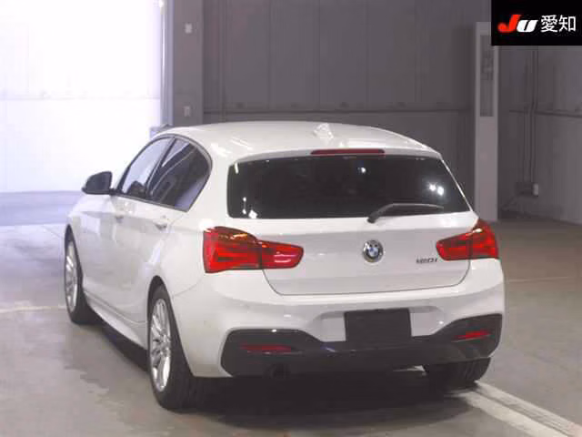 BMW 1-SERIES