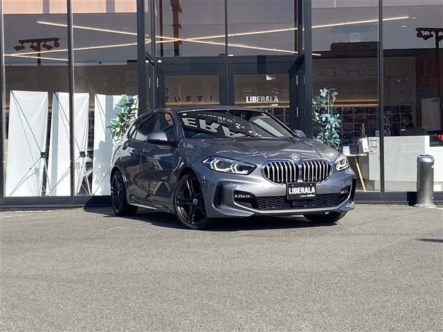 BMW 1-SERIES