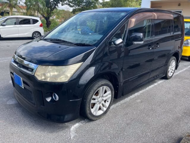 MITSUBISHI DELICA D:5