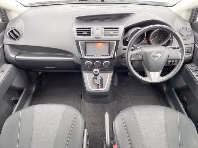 NISSAN LAFESTA