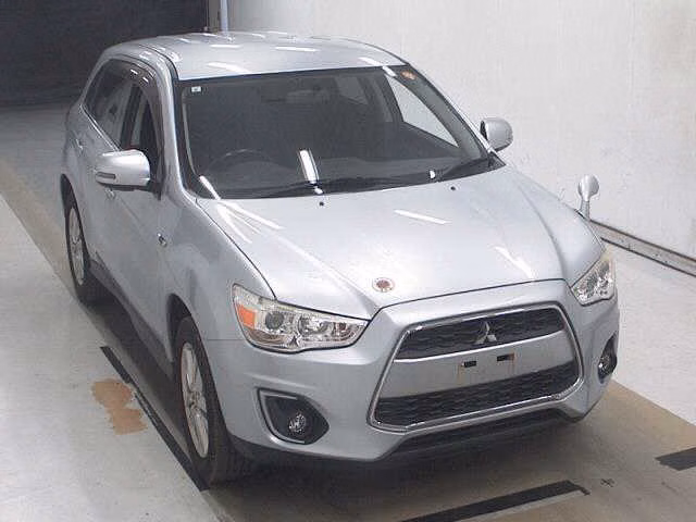 MITSUBISHI RVR