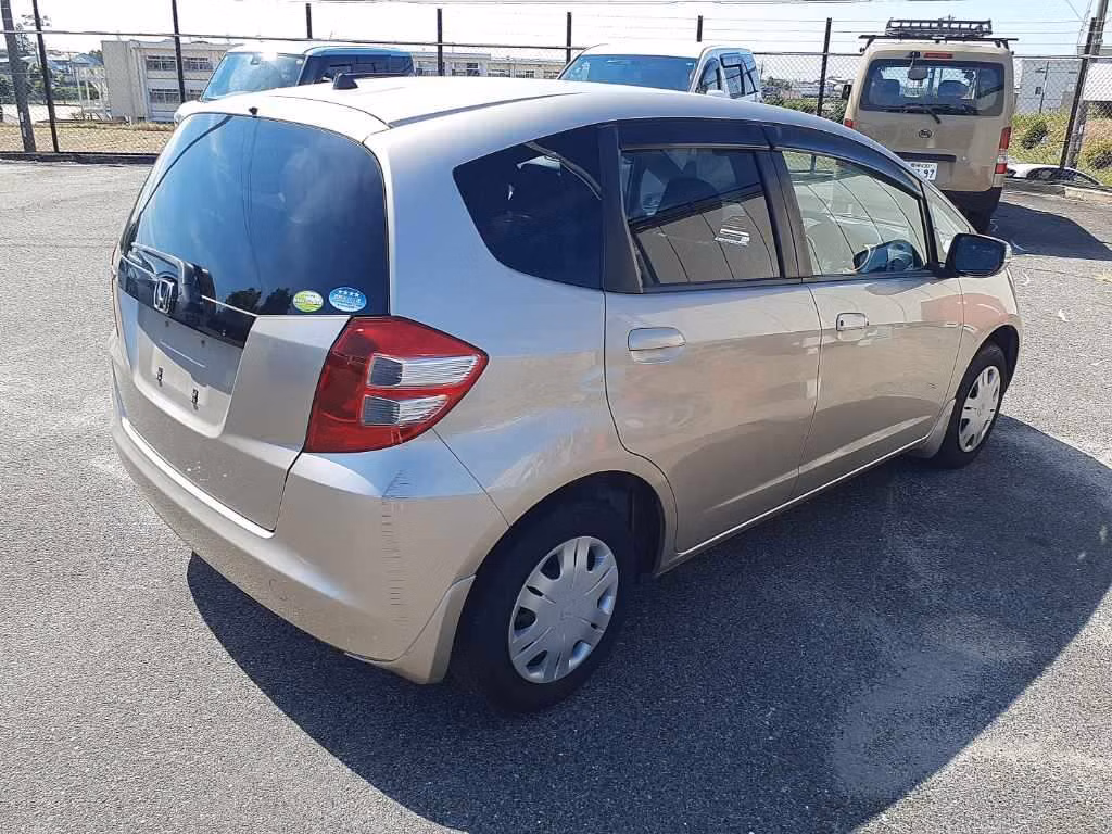 HONDA FIT